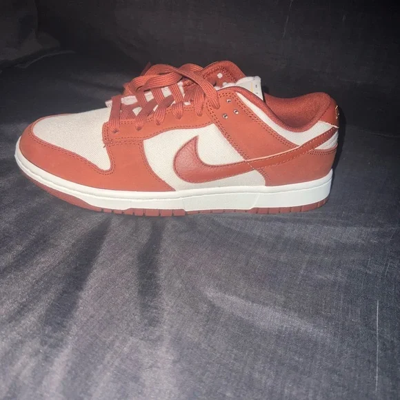 Nike Women's Shoes in White and Orange - Picture 4 of 9